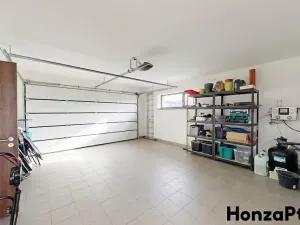 Prodej rodinného domu, Křenice, V Kukli, 190 m2