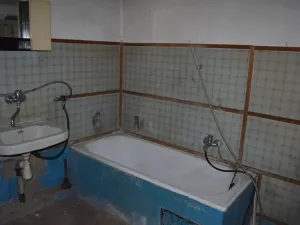 Prodej zemědělské usedlosti, Sezemice, 200 m2