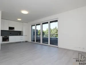 Pronájem bytu 1+kk, Praha - Záběhlice, Klapálkova, 46 m2