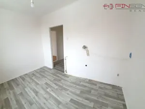 Prodej bytu 1+1, Kladno, Kyjevská, 32 m2