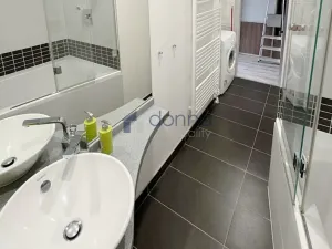 Pronájem bytu 2+kk, Praha, Konstantinova, 42 m2