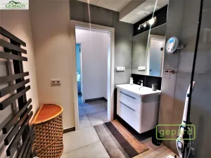 Pronájem bytu 3+kk, Plzeň, Na Roudné, 96 m2