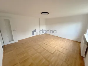 Pronájem bytu 2+1, Praha, Mikšovského, 57 m2