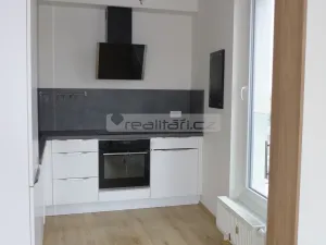 Pronájem bytu 2+kk, Plzeň - Jižní Předměstí, Stehlíkova, 67 m2