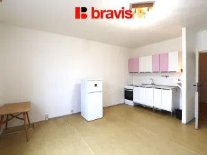 Pronájem bytu 1+kk, Brno - Líšeň, Horníkova, 30 m2