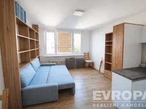 Prodej bytu 1+kk, Praha - Malešice, Počernická, 28 m2