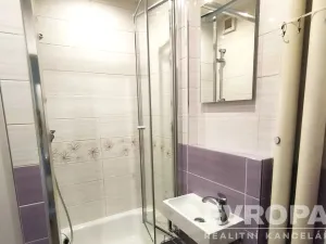 Prodej bytu 1+kk, Praha - Malešice, Počernická, 28 m2