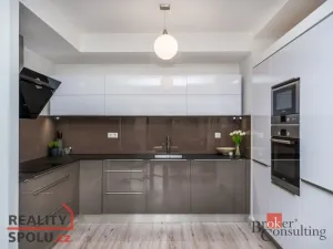 Pronájem bytu 2+kk, Pardubice - Polabiny, Labský Palouk, 58 m2