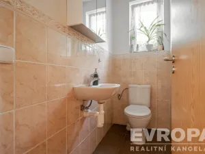 Prodej rodinného domu, Zeleneč, Bezručova, 213 m2