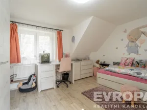 Prodej rodinného domu, Zeleneč, Bezručova, 213 m2