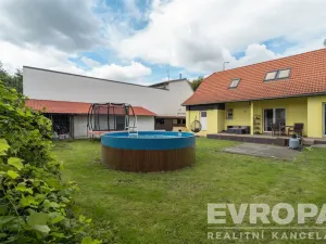 Prodej rodinného domu, Zeleneč, Bezručova, 213 m2