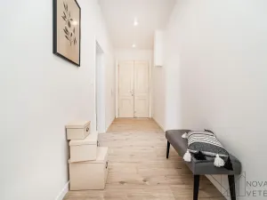 Pronájem bytu 2+kk, Praha - Libeň, Zenklova, 58 m2