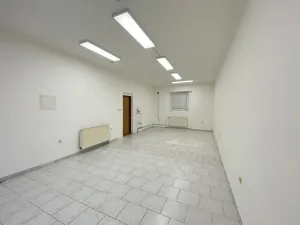 Pronájem obchodního prostoru, Olomouc - Nové Sady, Střední novosadská, 34 m2