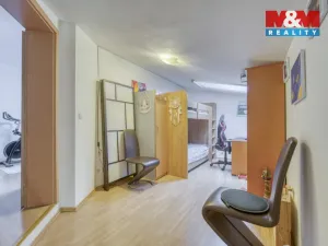 Prodej bytu 3+kk, Šestajovice, Komenského, 78 m2