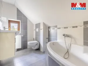 Prodej rodinného domu, Chřibská, 200 m2