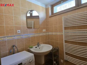 Pronájem bytu 2+kk, Karlovy Vary, Na Vyhlídce, 52 m2