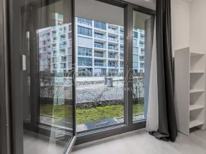 Pronájem bytu 1+kk, Praha - Karlín, U Mlýnského kanálu, 36 m2