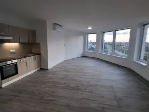 Pronájem bytu 2+kk, Plzeň, Železniční, 73 m2