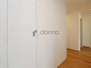 Pronájem bytu 3+kk, Praha, Závišova, 89 m2