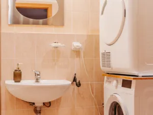 Pronájem bytu 2+kk, Praha - Vyšehrad, Neklanova, 70 m2