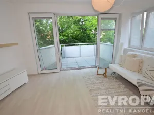 Pronájem bytu 1+kk, Praha - Hostivař, Na Plískavě, 47 m2