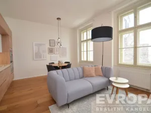 Pronájem bytu 2+kk, Praha - Karlín, Peckova, 55 m2