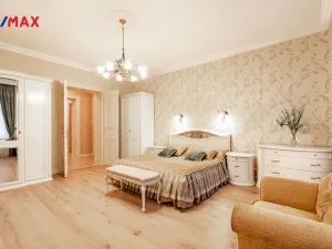 Prodej bytu 3+1, Karlovy Vary, Dr. Davida Bechera, 124 m2