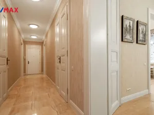 Prodej bytu 3+1, Karlovy Vary, Dr. Davida Bechera, 124 m2