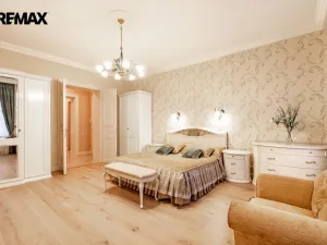 Prodej bytu 3+1, Karlovy Vary, Dr. Davida Bechera, 124 m2