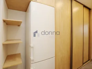 Pronájem bytu 3+1, Praha, Jahodová, 80 m2