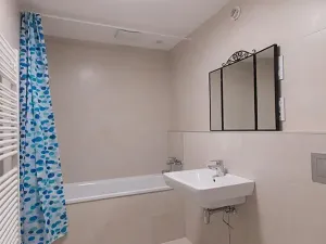 Pronájem bytu 3+kk, Praha - Strašnice, Zvěřinova, 89 m2