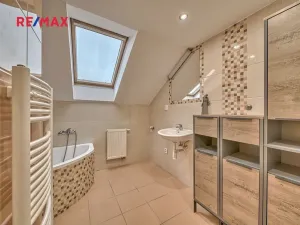 Prodej bytu 2+1, Poděbrady, Dr. Beneše, 68 m2