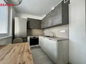 Prodej bytu 2+1, Třebíč - Nové Dvory, Jar. Haška, 52 m2