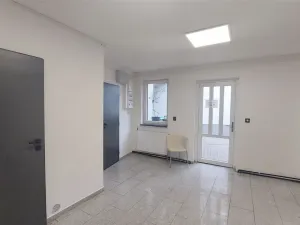 Pronájem obchodního prostoru, Praha - Štěrboholy, Výrobní, 622 m2