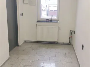 Pronájem obchodního prostoru, Praha - Štěrboholy, Výrobní, 622 m2