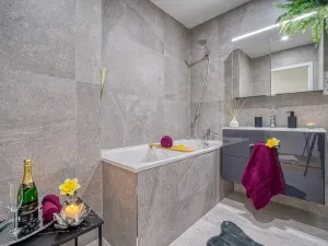 Pronájem bytu 3+1, Děčín - Děčín III-Staré Město, Příčná, 69 m2