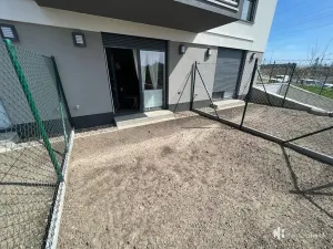 Pronájem bytu 1+kk, Praha - Hloubětín, Za černým mostem, 41 m2