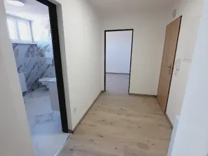 Pronájem bytu 2+kk, Lovosice, 8.května, 43 m2