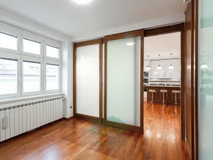 Prodej bytu 3+kk, Praha - Vyšehrad, Neklanova, 67 m2