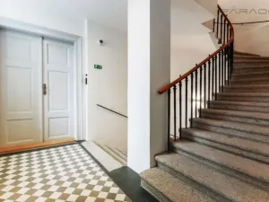 Pronájem bytu 2+kk, Praha - Karlín, Sokolovská, 45 m2