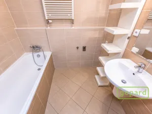 Pronájem bytu 2+kk, Praha, Chlebovická, 53 m2