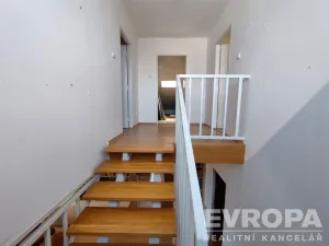 Prodej rodinného domu, Uhlířské Janovice, Kolínská, 495 m2