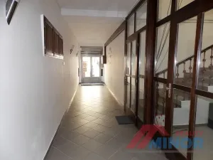 Pronájem kanceláře, Slaný, Husova, 40 m2