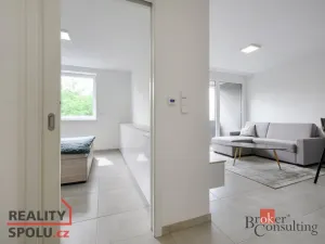 Pronájem bytu 2+kk, Plzeň - Doubravka, Na Kovárně, 44 m2