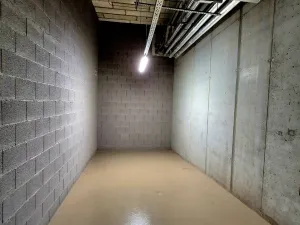 Pronájem garážového stání, Praha - Modřany, Mezi vodami, 15 m2