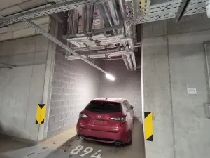 Pronájem garážového stání, Praha - Modřany, Mezi vodami, 15 m2