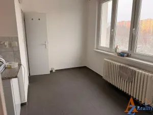 Pronájem bytu 2+1, Chomutov, Školní pěšina, 65 m2