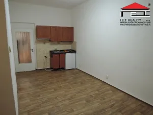 Pronájem bytu 2+kk, Praha - Vysočany, Freyova, 49 m2