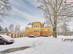 Prodej bytu 3+1, Karlovy Vary - Stará Role, Holečkova, 87 m2