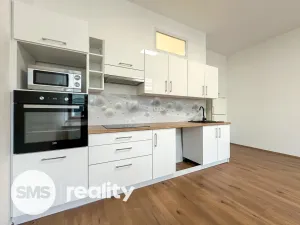 Pronájem bytu 3+kk, Opava - Město, Nákladní, 71 m2